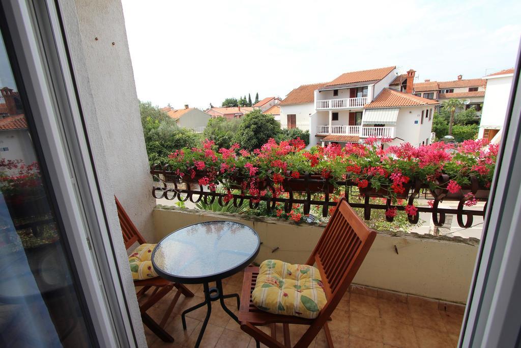 Rooms And Apartments Sally โรวีน ห้อง รูปภาพ
